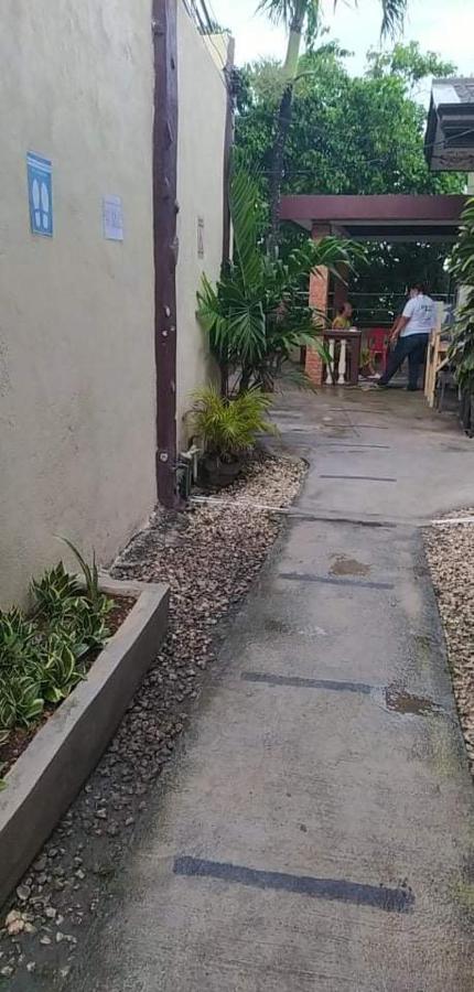 Melronz Inn Oslob Exterior photo