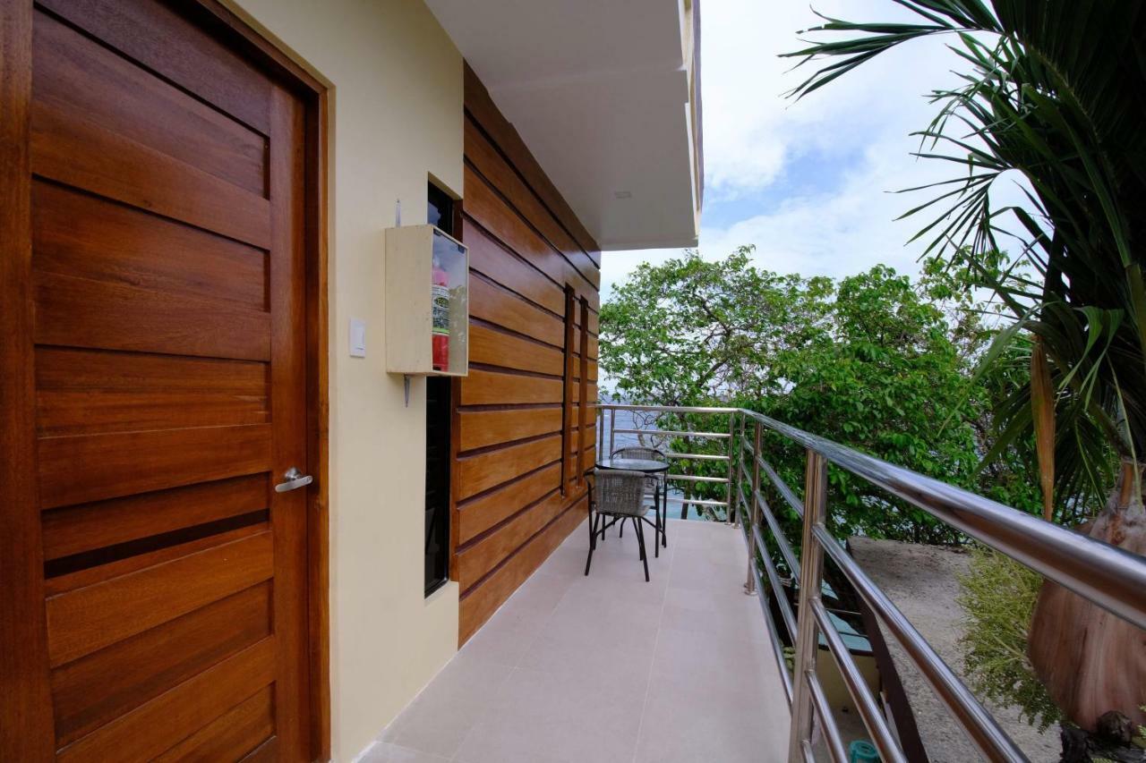 Melronz Inn Oslob Exterior photo
